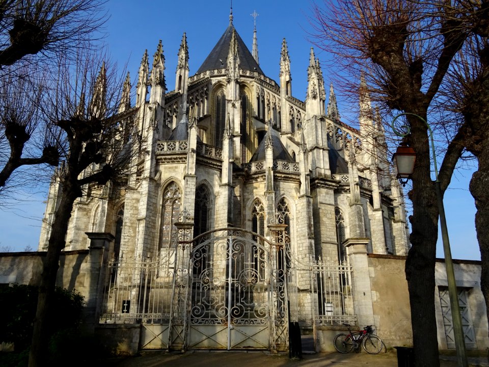 Mon vélo et la Cathédrale Sainte Croix d'Orléans, Orléans,… 