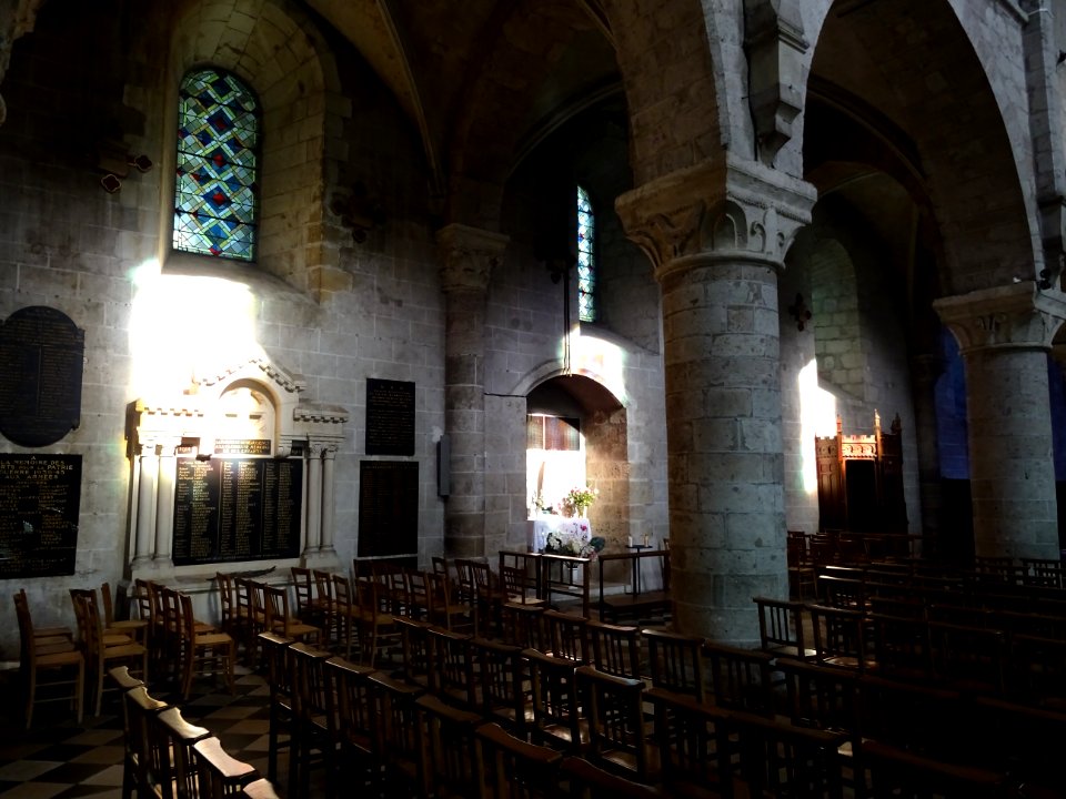 Nef, abbatiale Notre-Dame, Beaugency, Loiret 