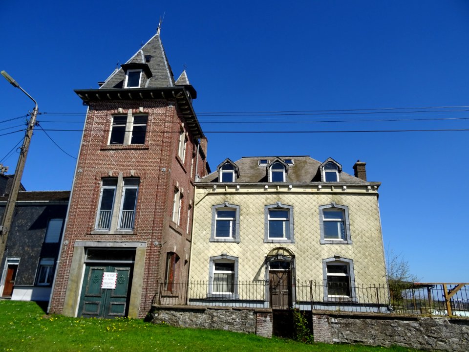 Façades et toitures, Sugny, Belgique 