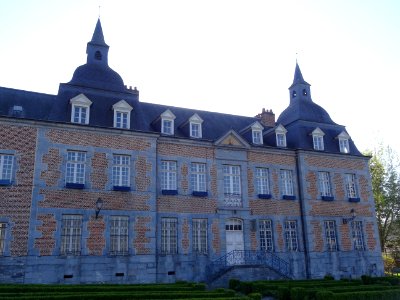 Château des comtes de Bryas, le toit est recouvert d'ardoi… 