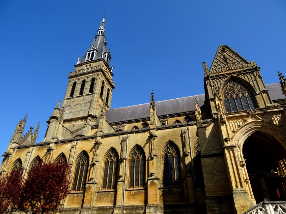 Basilique Notre-Dame-d'Espérance, Charleville-Mézières, Ar… 