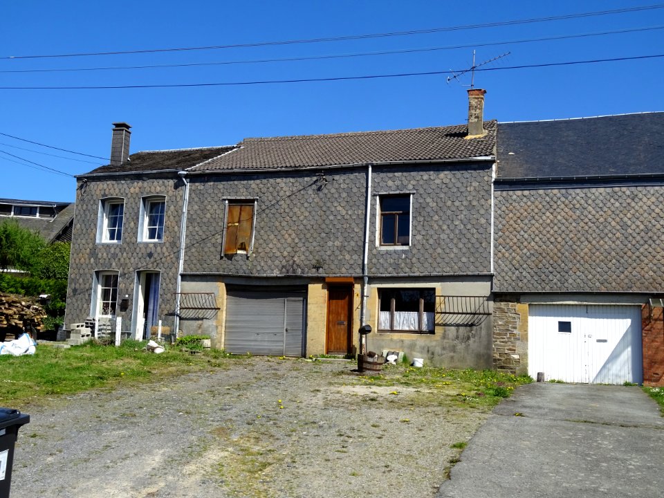 Façades et toitures, Sugny, Belgique 
