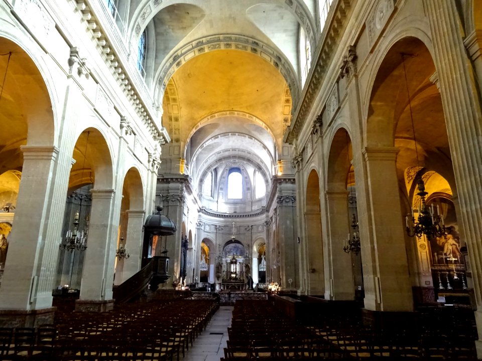Nef, église Saint-Nicolas-du-Chardonnet, 23 rue des Bernar… 