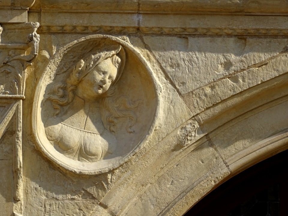 Façade de l'Hôtel de ville, édifice Renaissance du XVIème … 