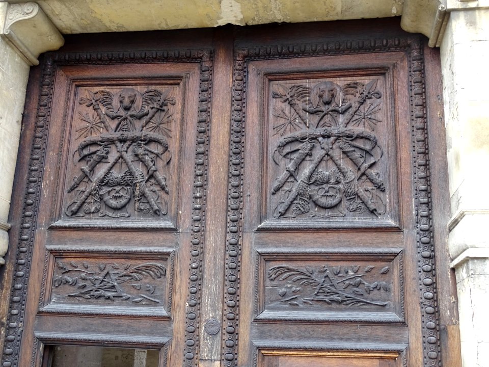 Portes sculptées du château d'Anet, Anet, Eure-et-Loir 