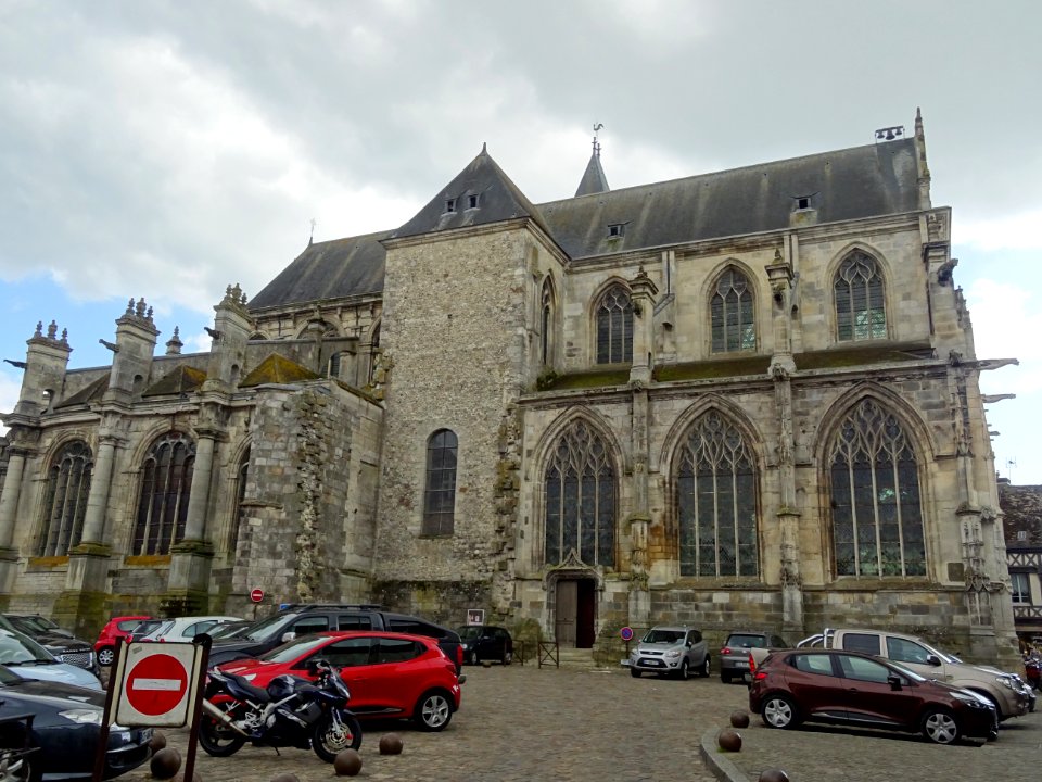 Eglise Saint-Jacques et Saint-Christophe, de style gothiqu… 