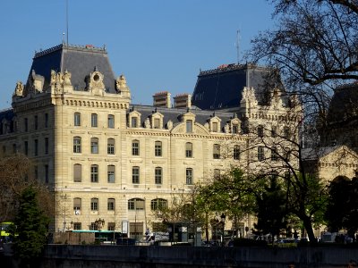 Préfecture de police, quai du Marché Neuf - Maurice Grimau… 