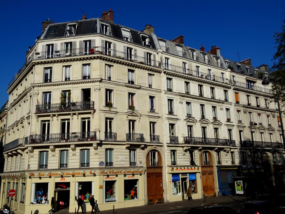 Boutiques, Au Vieux Campeur, au 44 rue des Ecoles, 5e arr.… 