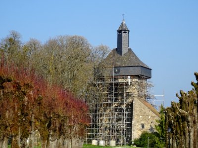 Tour de l'horloge en réfection, à Château-Renault, Indre-e… 