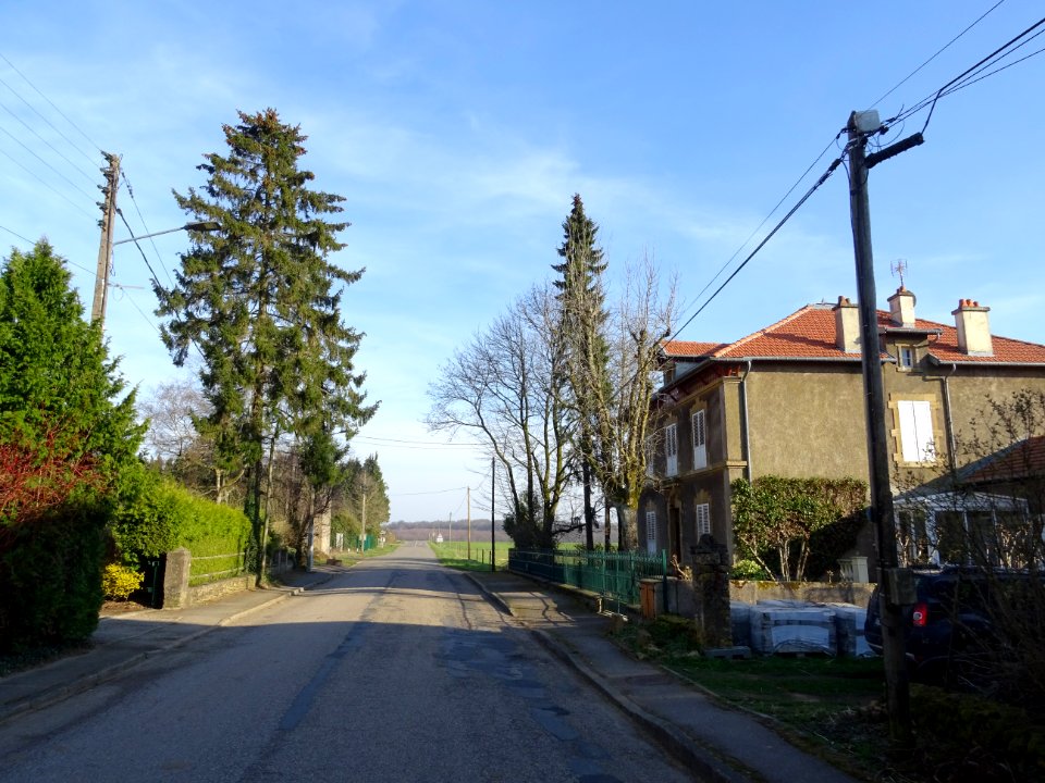 Dernière maison, à la sortie de Fillières, Meurthe-et-Mose… 