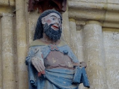 Statue en pierre peinte, basilique Notre-Dame d'Avioth, Av… 