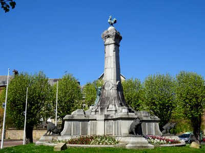 Monument aux morts 1914-1918, par Charles Breton, un coq, … 