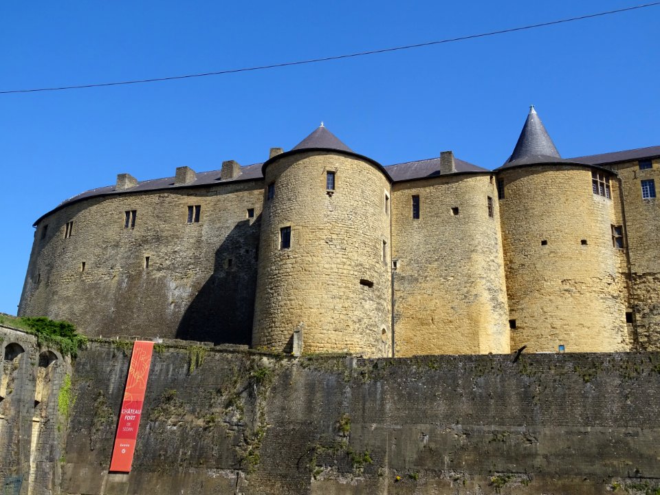 Château fort de Sedan, bâti par Évrard III de La Marck à p… 