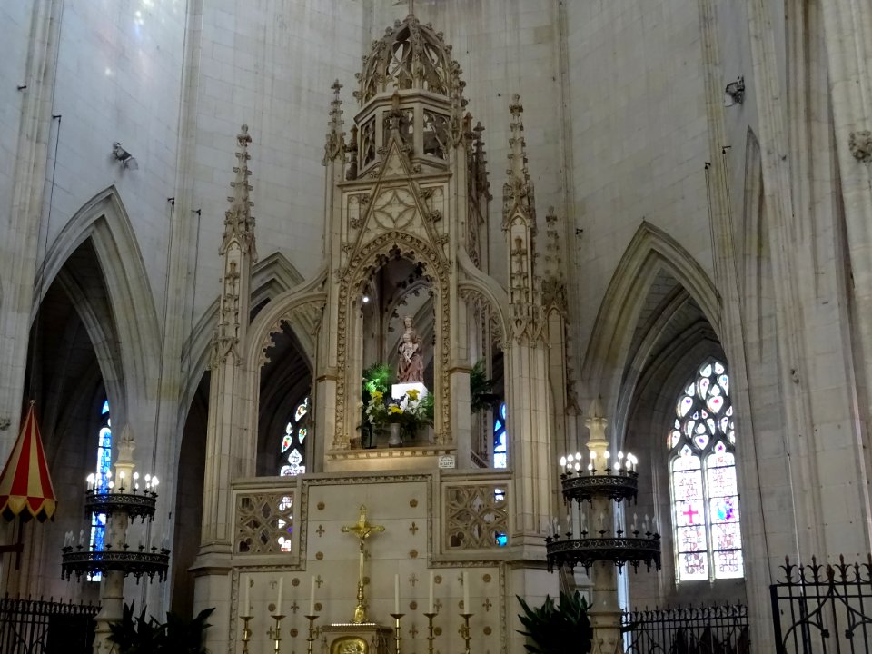 Choeur, basilique Notre-Dame de Cléry-Saint-André, Loiret 