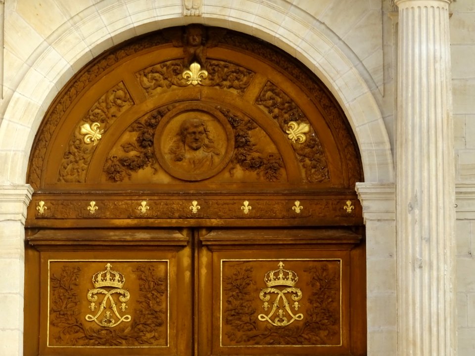 Détail de la porte du transept sud, Cathédrale Sainte Croi… 