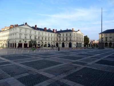 Place de la Cathédrale Sainte Croix d'Orléans, Orléans, Lo… 