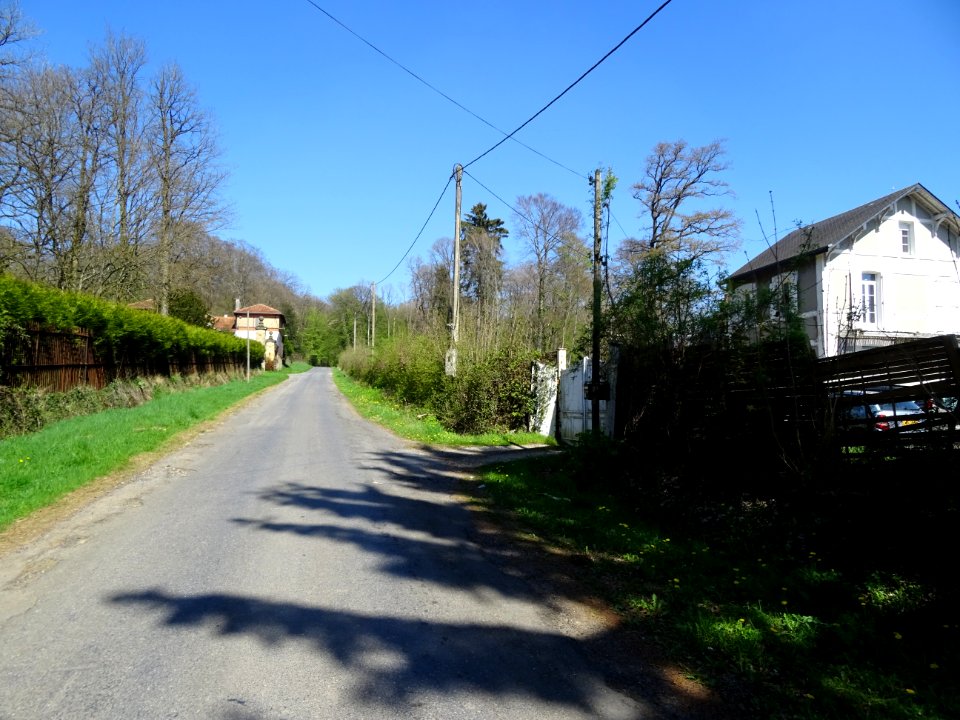Rue de la Garenne au fond de Givonne, à la sortie nord de … 