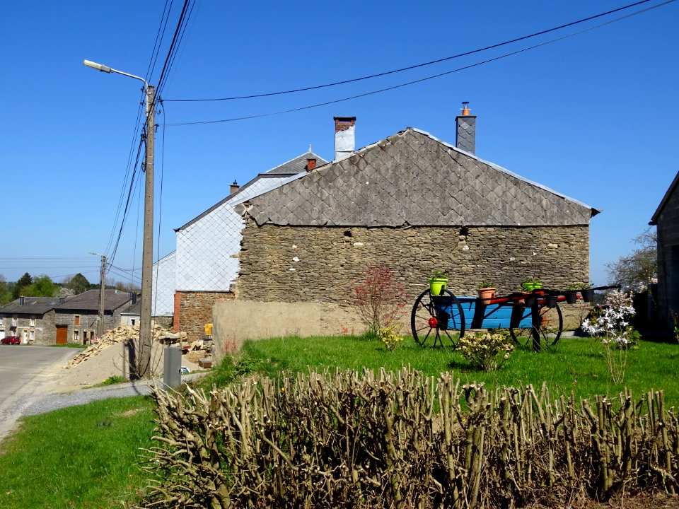 Façades et toitures, Sugny, Belgique 