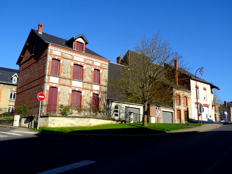 Façades et toitures, Haybes, Ardennes 