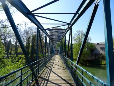 Passerelle piétons et vélos au dessus de la Meuse, Sedan, … 