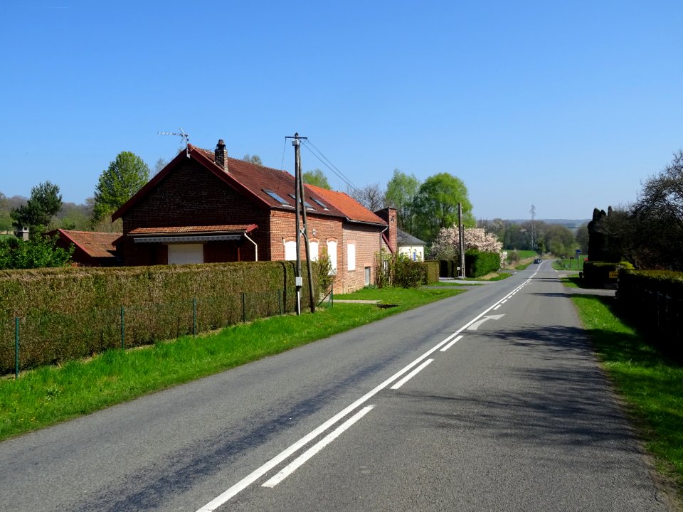 Lieu-dit Le Tranchet, maisons en briques, Ardennes 