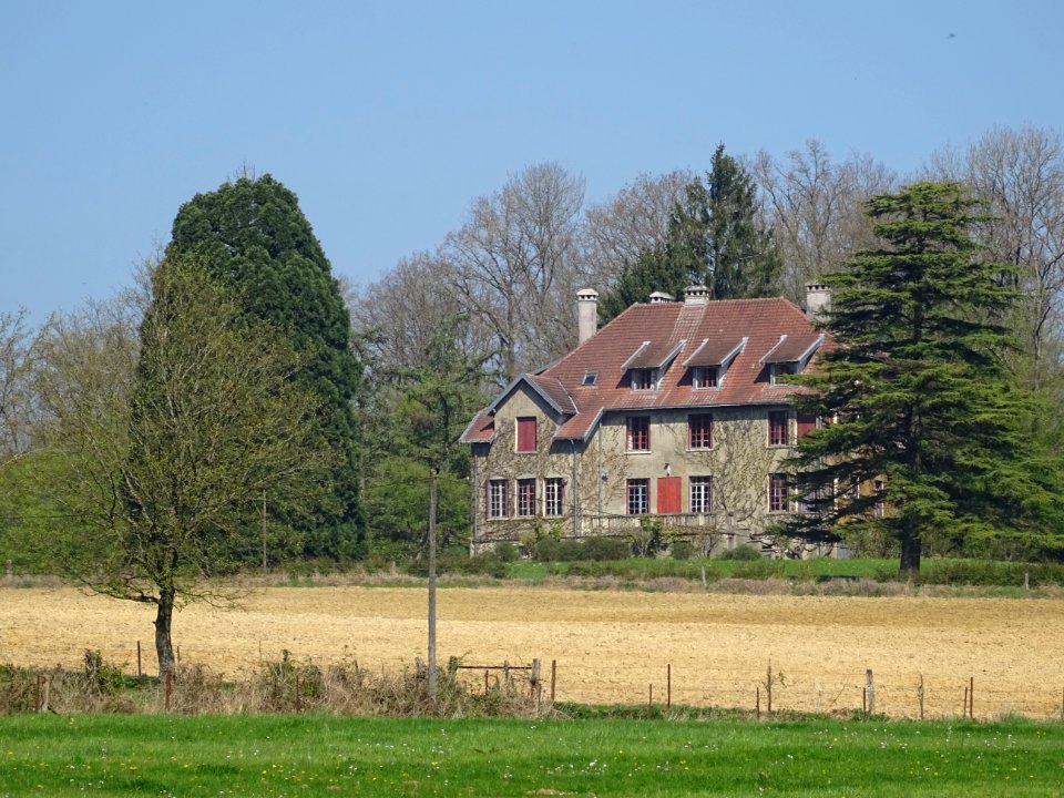 Maison après le lieu-dit Le Tranchet, Ardennes 