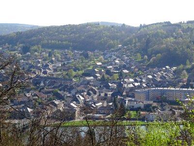 La Meuse et Bogny-sur-Meuse, en descendant du col de Liry,… 