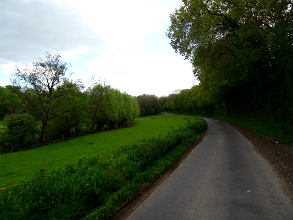 Route d'Anet avant d'arriver à Houdan, Yvelines 