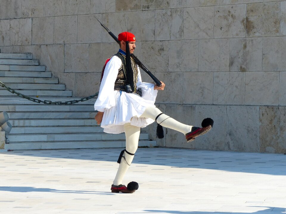 Changing of the guard evzone greece