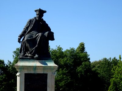 Statue de Rabelais, Chinon, Indre-et-Loire 