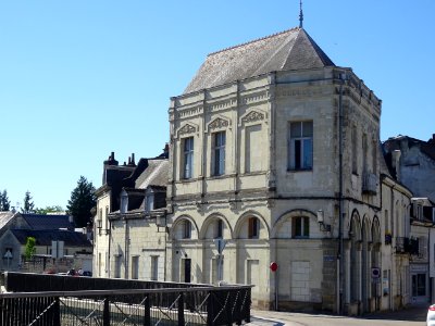 Bâtiment à l'angle de la rue du Faubourg Saint-Jacques et … 