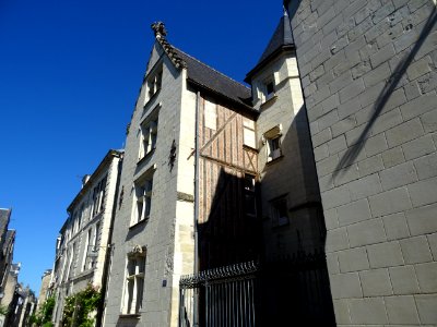 Maisons en tuffeau, 62 rue Haute St-Maurice, Chinon, Indre… 
