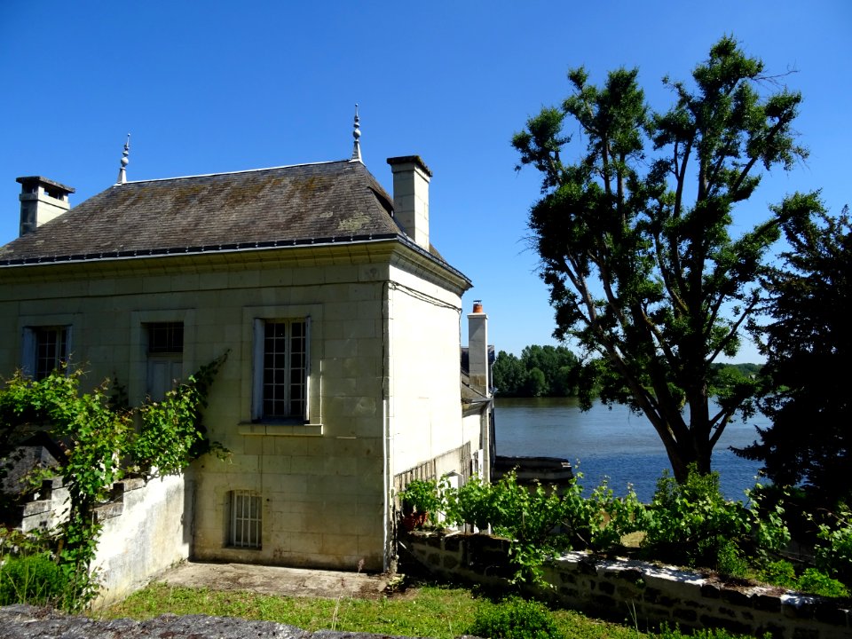 Maison en tuffeau et La Loire à Candes-St-Martin, Indre-et… 