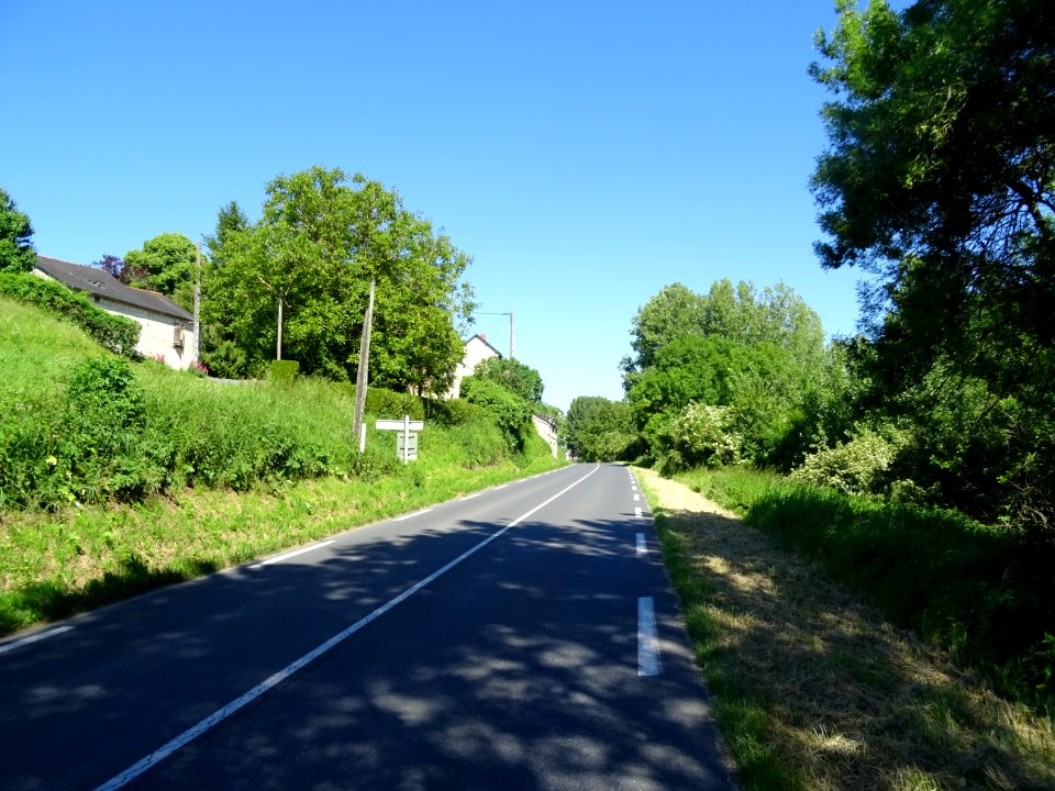 En arrivant vers St-Germain-sur-Vienne, Indre-et-Loire 