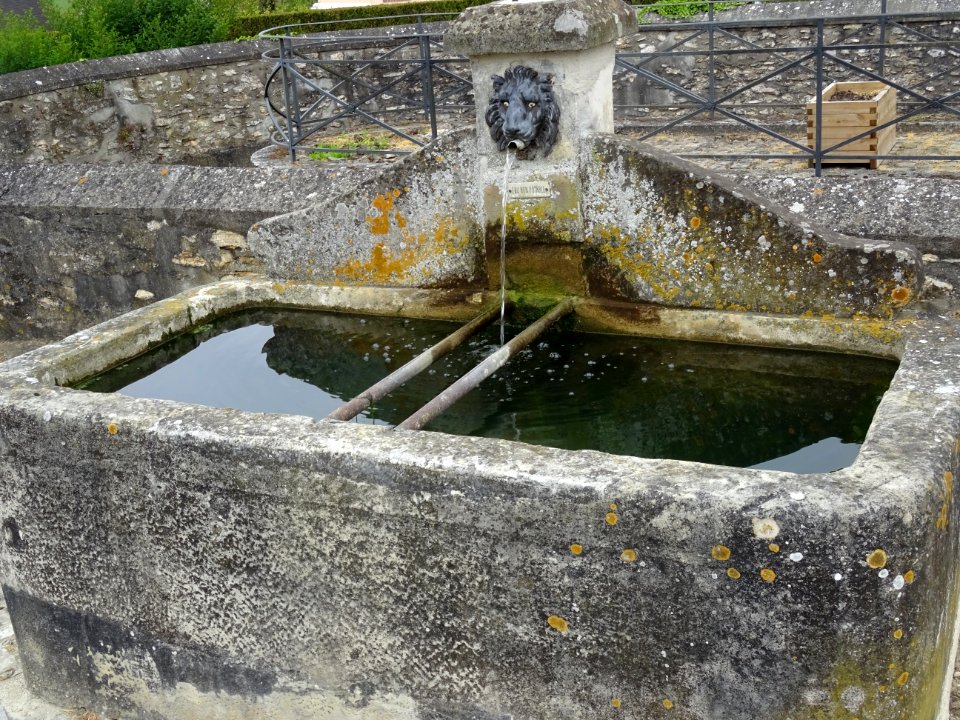 Lavoir à Béthemont-la-Forêt, Val-d'Oise 