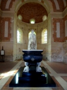 Tombeau de Diane de Poitiers dans la chapelle sépulcrale, … 