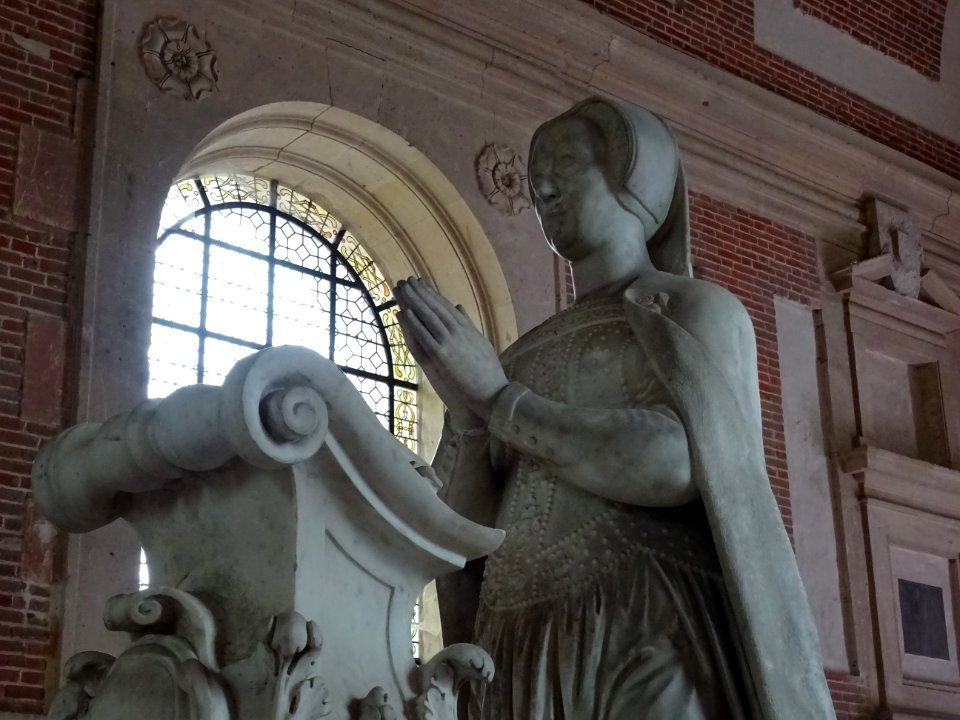 Tombeau de Diane de Poitiers dans la chapelle sépulcrale, … 