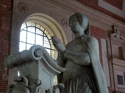 Tombeau de Diane de Poitiers dans la chapelle sépulcrale, … 