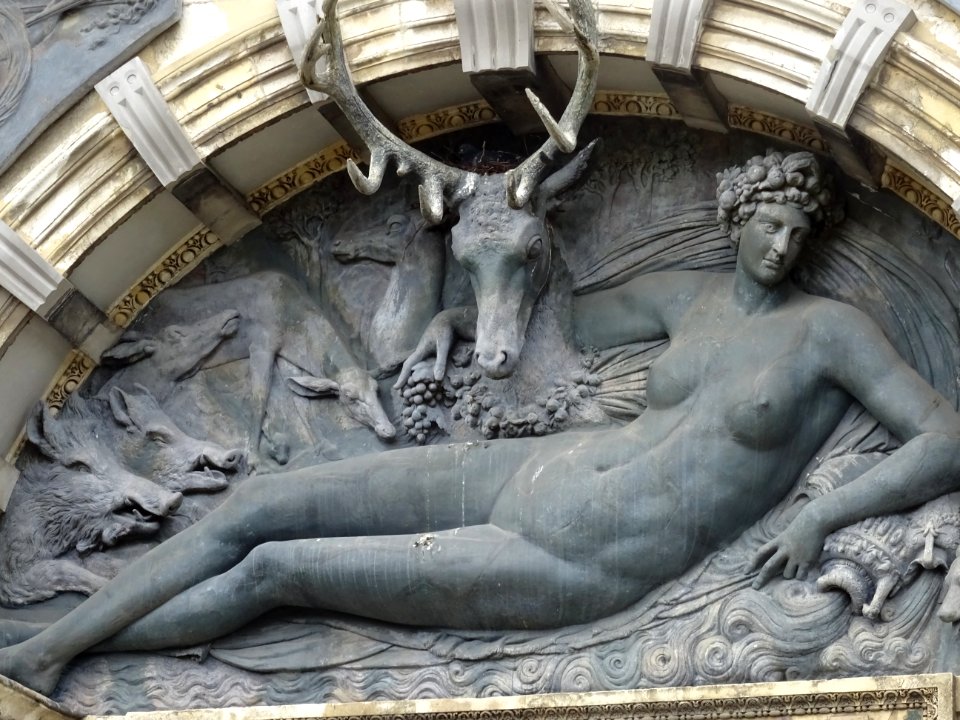 Détail du portique d'entrée du château d'Anet, Anet, Eure-… 
