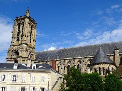 La basilique-cathédrale Saint-Gervais-et-Saint-Protais, So… 
