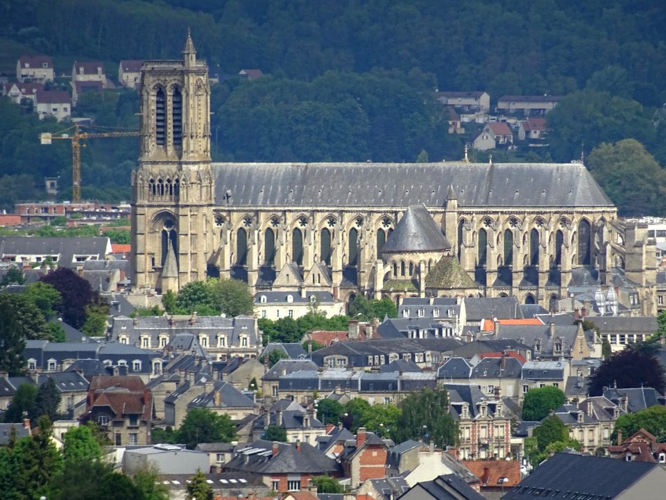 Au zoom, la basilique-cathédrale Saint-Gervais-et-Saint-Pr… 