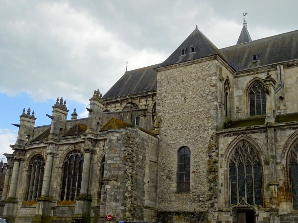 Eglise Saint-Jacques et Saint-Christophe, de style gothiqu… 