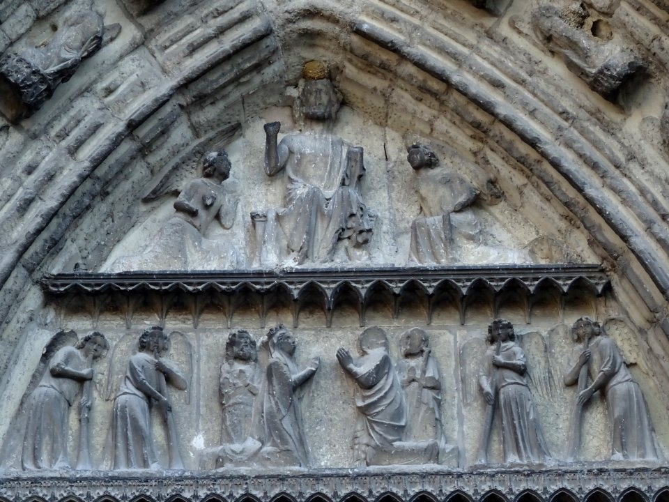 Détail d'un fronton, Cathédrale Saint-Etienne, Meaux, Sein… 