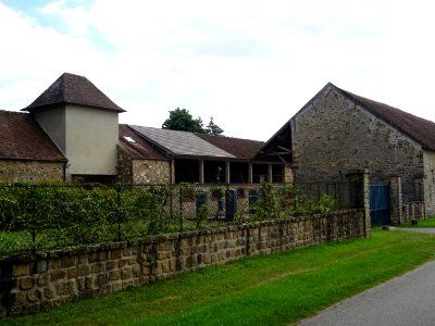 Bâtiments près du château Les Bordes, Villeneuve-les-Borde… 