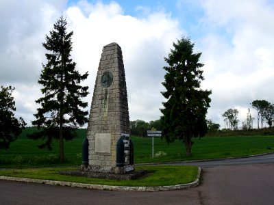 Monument à la gloire de la Division des Loups (128ème Divi… 