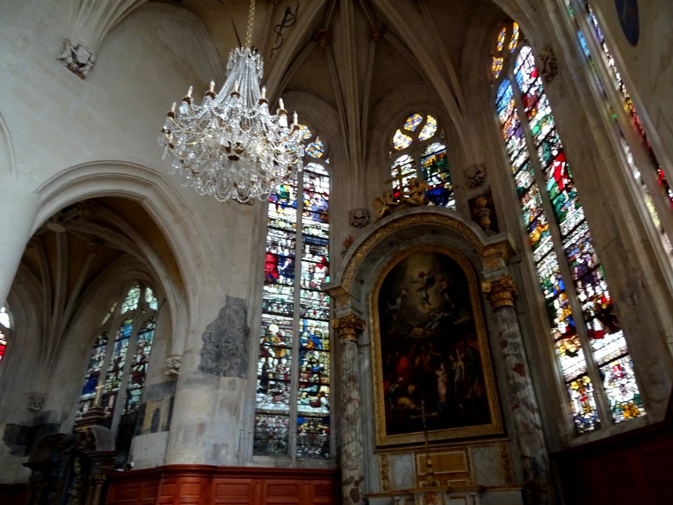 Nef, église Saint-Acceul d'Ecouen, Ecouen, Val-d'Oise 