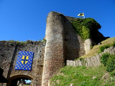 Château de Tiffauges, ou « château de Barbe bleue », en ra… 