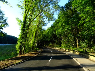 Montée de Chaville vers Vélizy-Villacoublay, Hauts-de-Sein… 