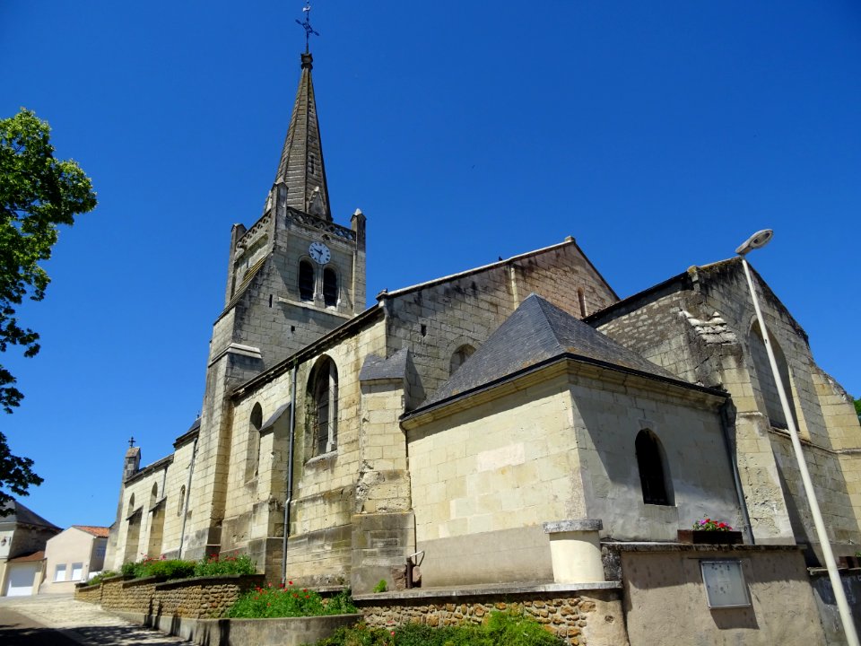 Eglise Saint-Pierre-ès-Liens, Bouillé-Loretz, Deux-Sèvres 