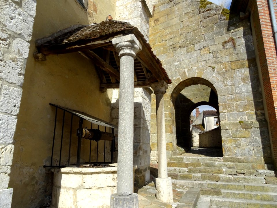 Puits, église Notre Dame de Donnemarie-Dontilly, Donnemari… 